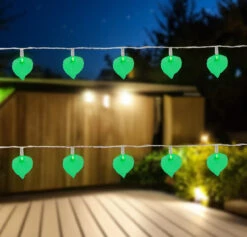 10 Battery Operated Leaf Shaped Novelty Christmas Lights - Clear Wire