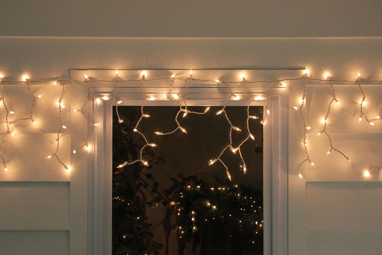 300 Clear Mini Icicle Christmas Lights - 8.5' White Wire 5 300 Clear Mini Icicle Christmas Lights - 8.5' White Wire - Image 3