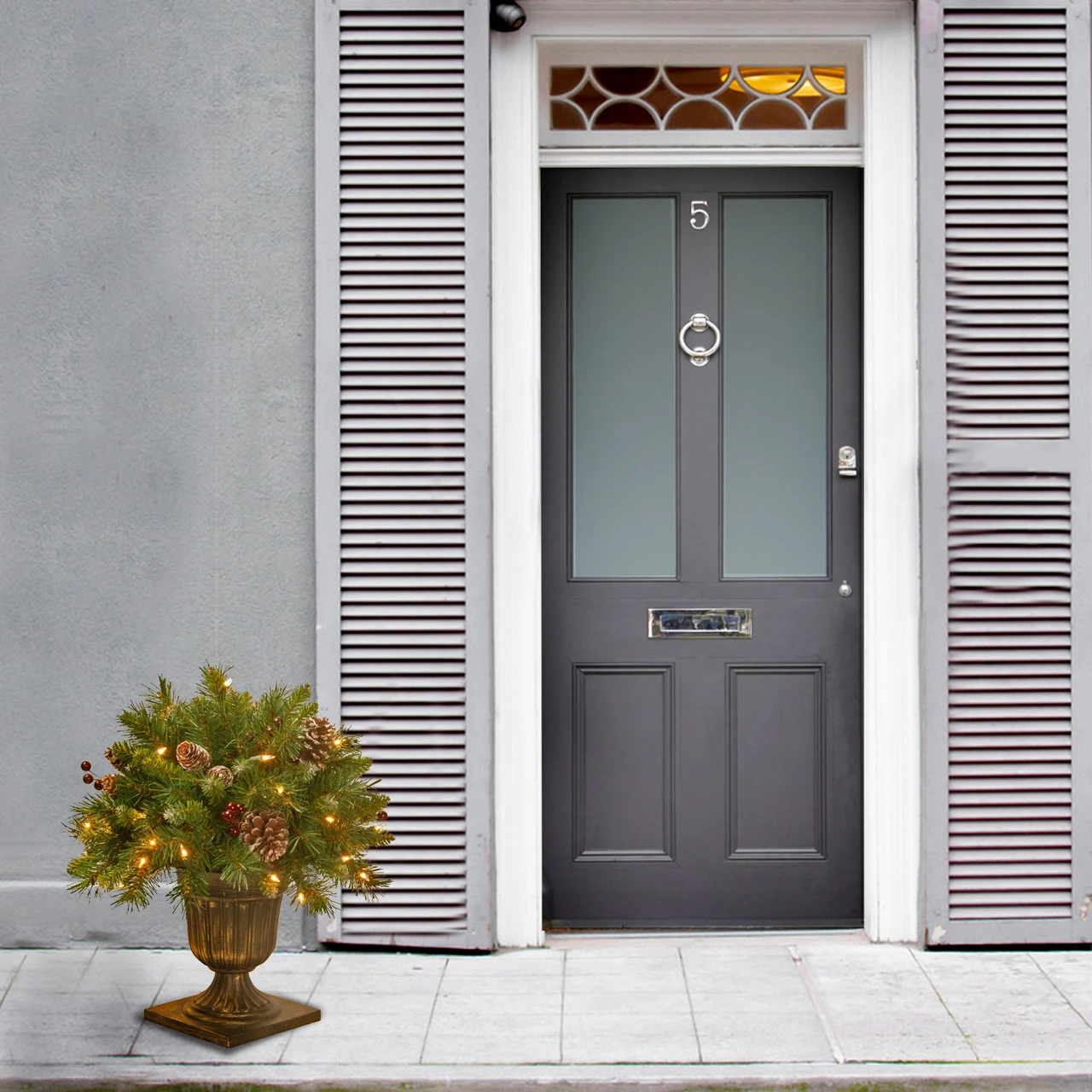 1.5' Pre-lit Potted Frosted Berry Christmas Tree – Clear Lights 4 1.5' Pre-lit Potted Frosted Berry Christmas Tree – Clear Lights - Image 2