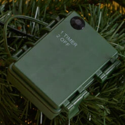 24" Mixed Spruce Christmas Wreath W/50 Warm White LED Lights, Frosted Branches, Red Berries And Pine -Optimal Christmas Shop dnhhf 307396 3 82037.1667576781