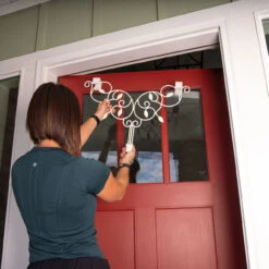 24" Ivy White Decorative Adjustable Wreath Hanger -Optimal Christmas Shop dvlc v 10958 wht 006 91382.1669806128