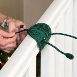 Set Of 3 Green Christmas Banister Protecting Garland Ties 11 Set Of 3 Green Christmas Banister Protecting Garland Ties -Optimal Christmas Shop dvlc v 11099 grn rs 002 19055.1667556994