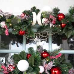 9" X 26" Cotton White Single Door Garland Christmas Hanger -Optimal Christmas Shop dvlc v 20720 wht 007 52613.1667557010