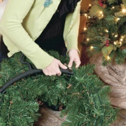 36" Christmas Wreath Protective Storage Bag With Removable Direct Suspend Handle 16 36" Christmas Wreath Protective Storage Bag With Removable Direct Suspend Handle -Optimal Christmas Shop northlight 10112 7 38343.1667517759