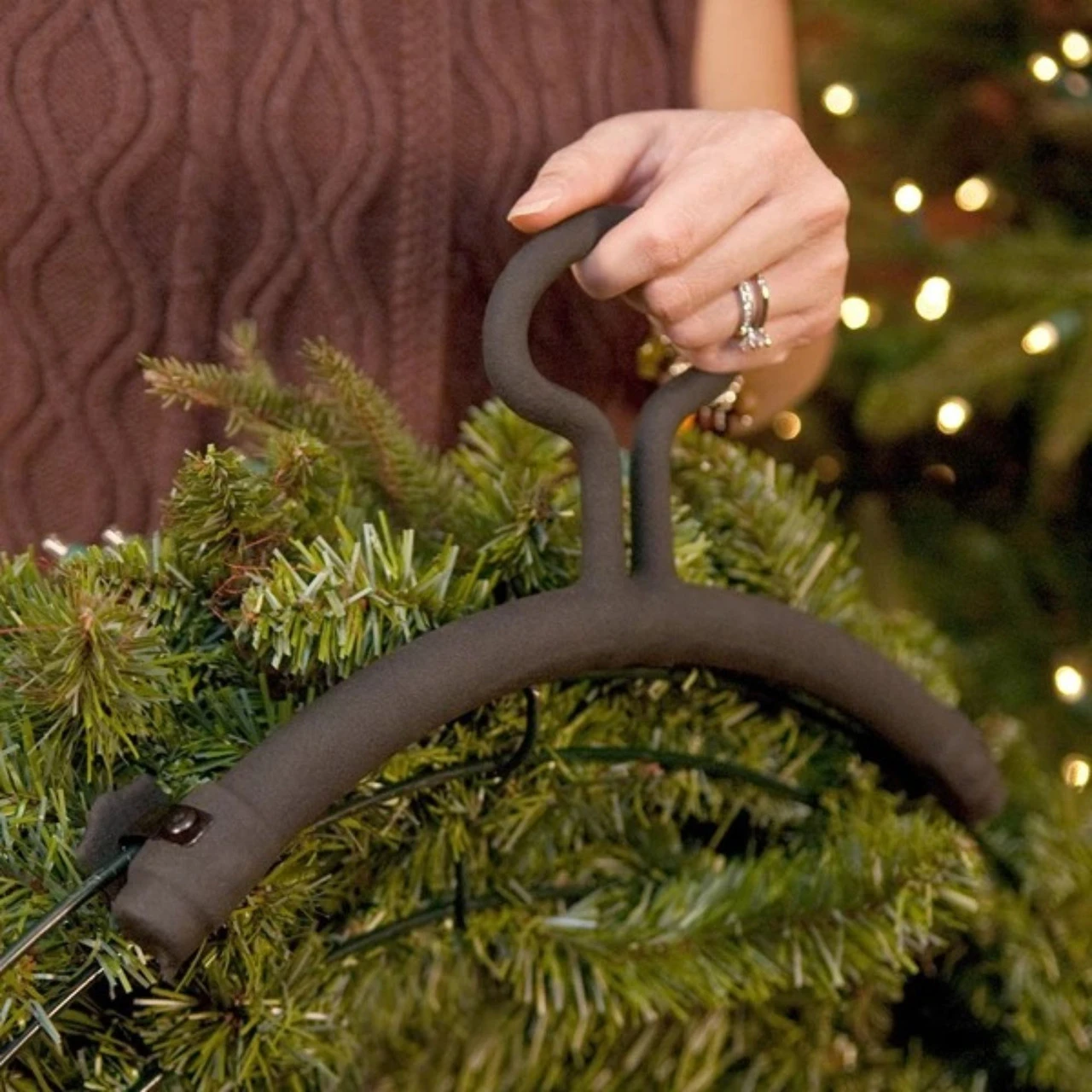 36" Christmas Wreath Protective Storage Bag With Removable Direct Suspend Handle 10 36" Christmas Wreath Protective Storage Bag With Removable Direct Suspend Handle - Image 8