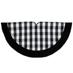 48" Black And White Plaid Round Christmas Tree Skirt