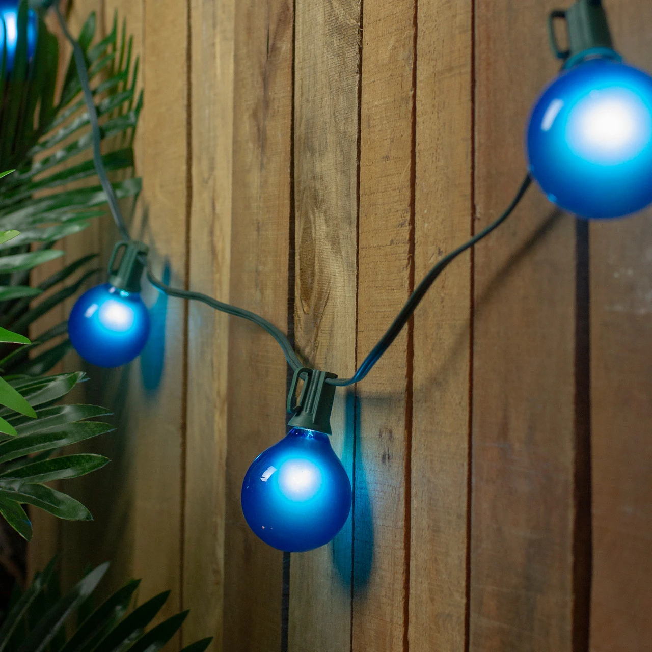 Set Of 15 Blue Satin G50 Globe Christmas Lights - Green Wire 4 Set Of 15 Blue Satin G50 Globe Christmas Lights - Green Wire - Image 2