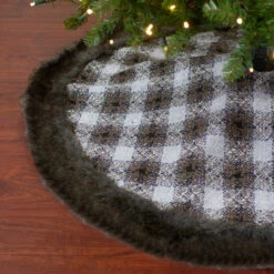 48" Brown And White Plaid Christmas Tree Skirt With Faux Fur