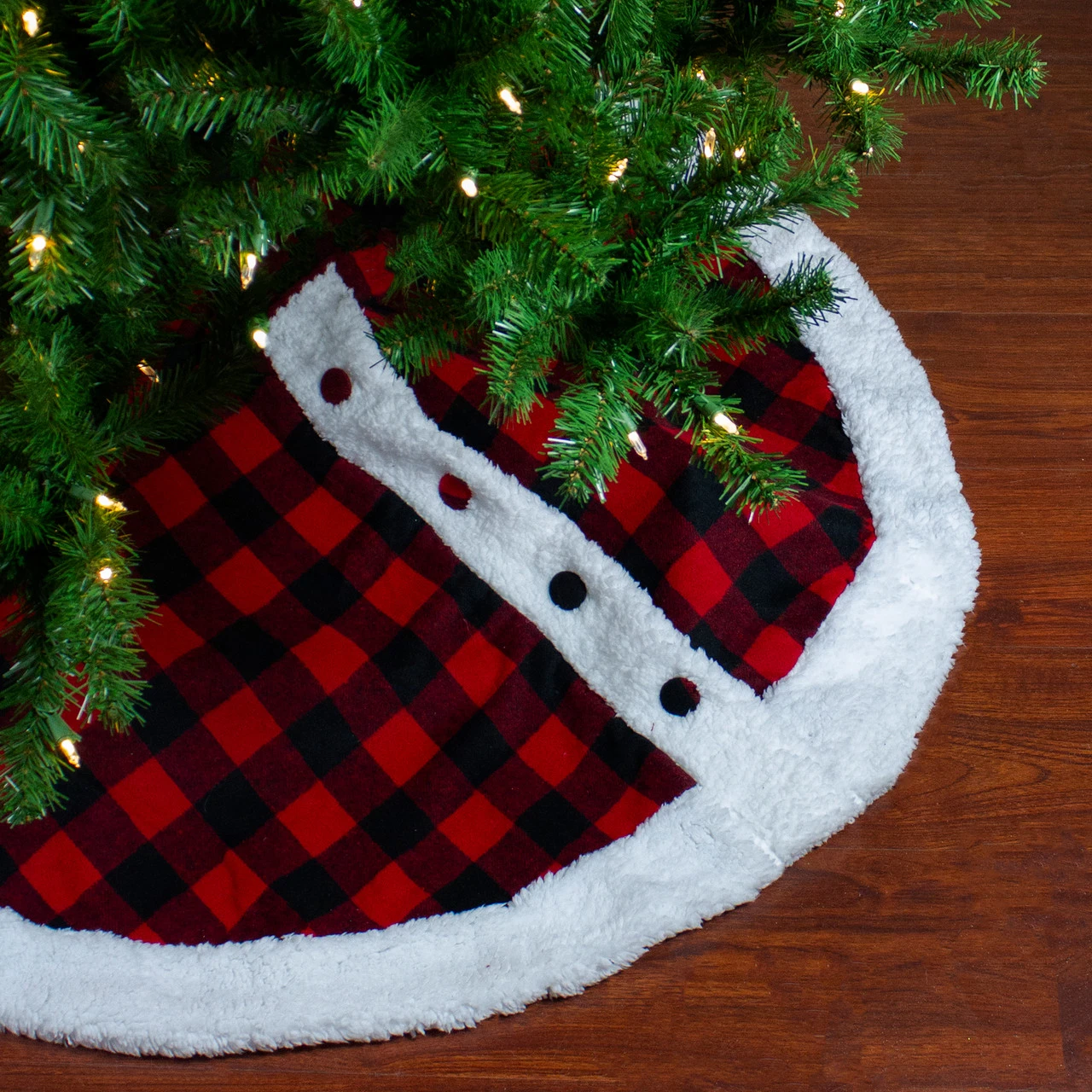 48" Black And Red Buttoned Buffalo Plaid Christmas Tree Skirt 3 48" Black And Red Buttoned Buffalo Plaid Christmas Tree Skirt