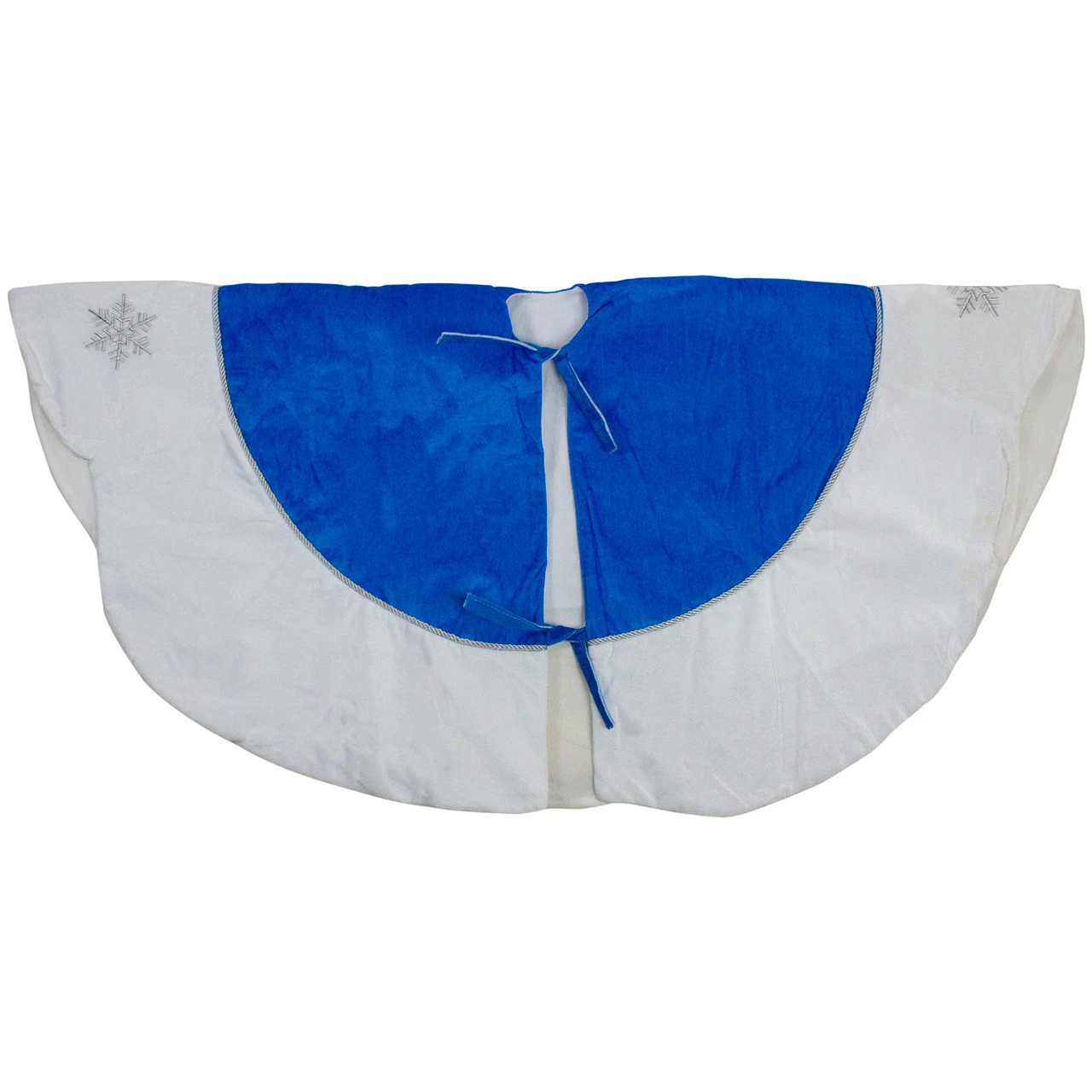 21.5" Blue And White Ford Scalloped Mini Christmas Tree Skirt 5 21.5" Blue And White Ford Scalloped Mini Christmas Tree Skirt - Image 3