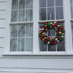 Traditional Colors 2-Finish Shatterproof Ball Christmas Wreath, 24-Inch -Optimal Christmas Shop northlight sm91059 3 cxpic 12173.1677518924