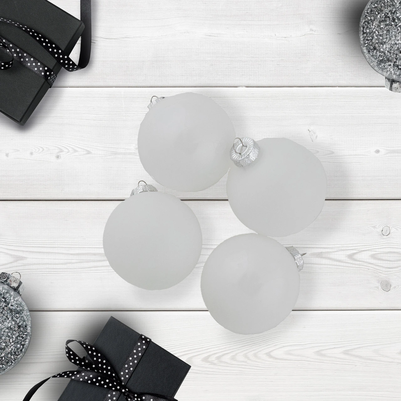 9ct Shiny And Matte White Glass Ball Christmas Ornaments 2.5" (65mm) 4 9ct Shiny And Matte White Glass Ball Christmas Ornaments 2.5" (65mm) - Image 2